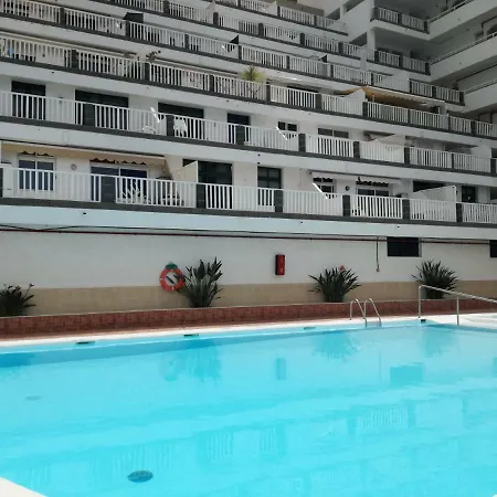 Appartement With Terrace Facing *